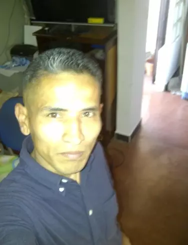 Hombre de 46 busca mujer para hacer pareja en Merida, Venezuela