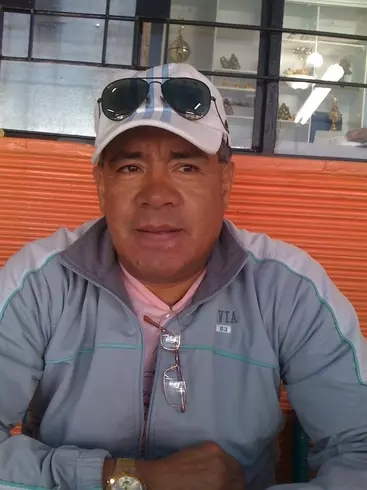 Hombre de 66 busca mujer para hacer pareja en Quito, Ecuador