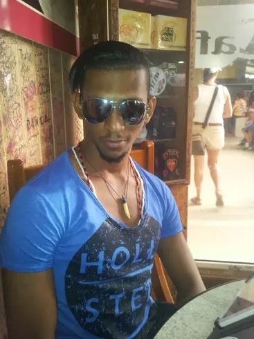 Chico de 30 busca chica para hacer pareja en Matanzas, Cuba